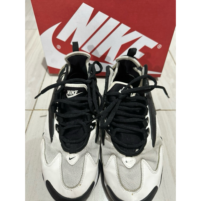 Nike Air Zoom 2000 black white