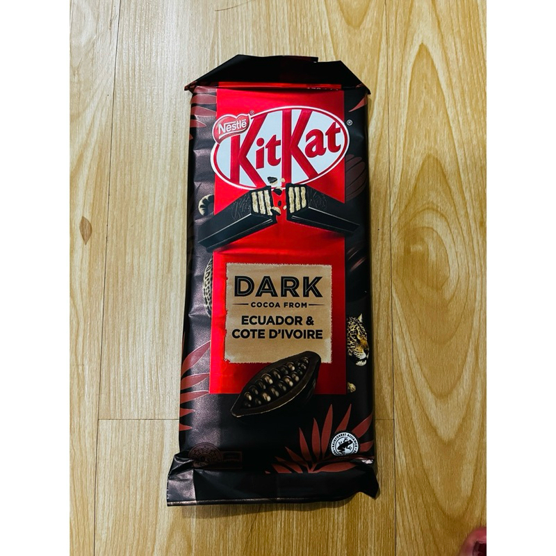 

kitkat dark chocolate , ecuador & cote d’ivoire