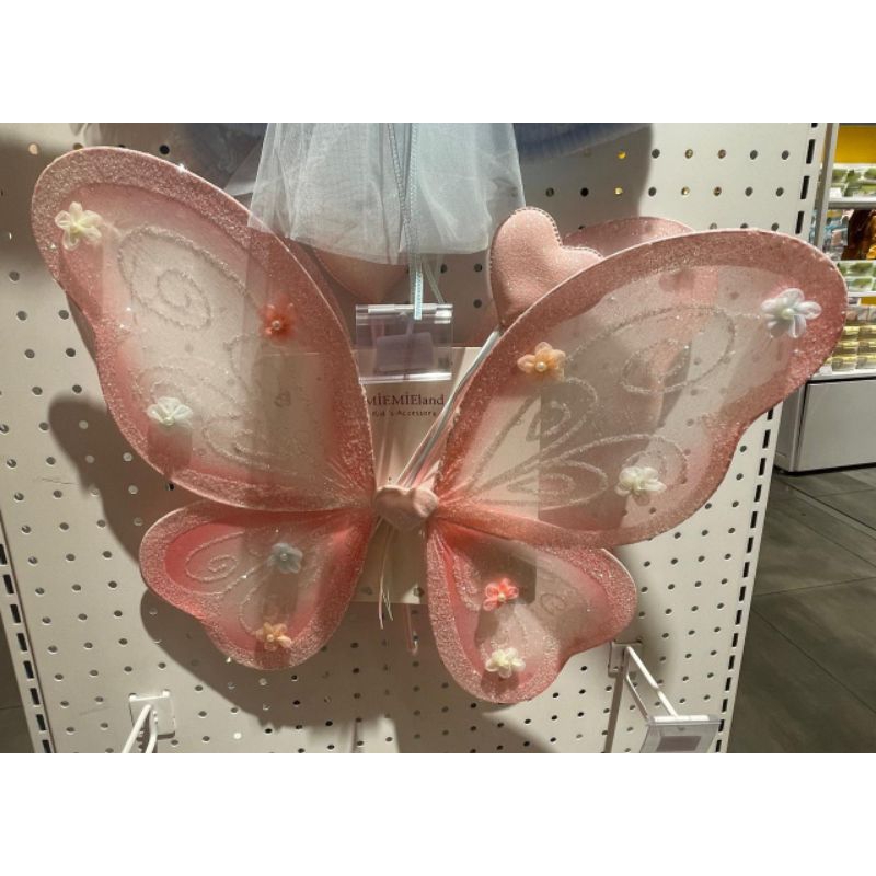 sayap kupu-kupu ulang tahun pink motif