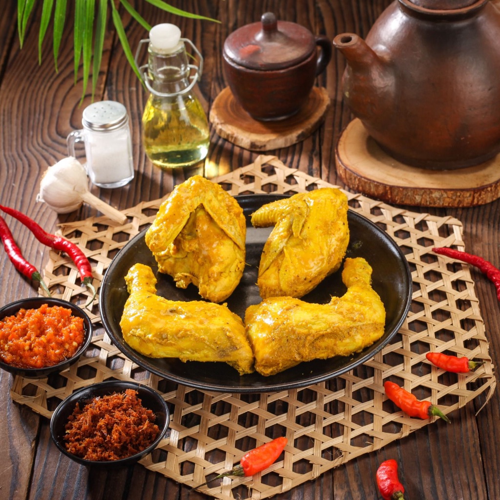 

Ayam Goreng Kuning Serundeng - 1 Ekor