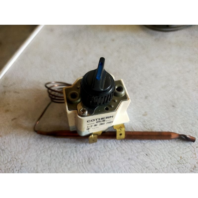Termostat pendingin universal 220volt original import