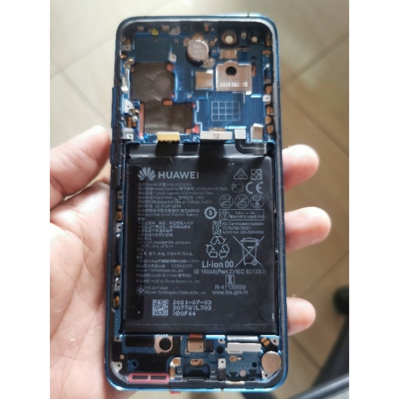 LCD HUAWEI P40 PRO (minus ada 3 titik hitam kecil)