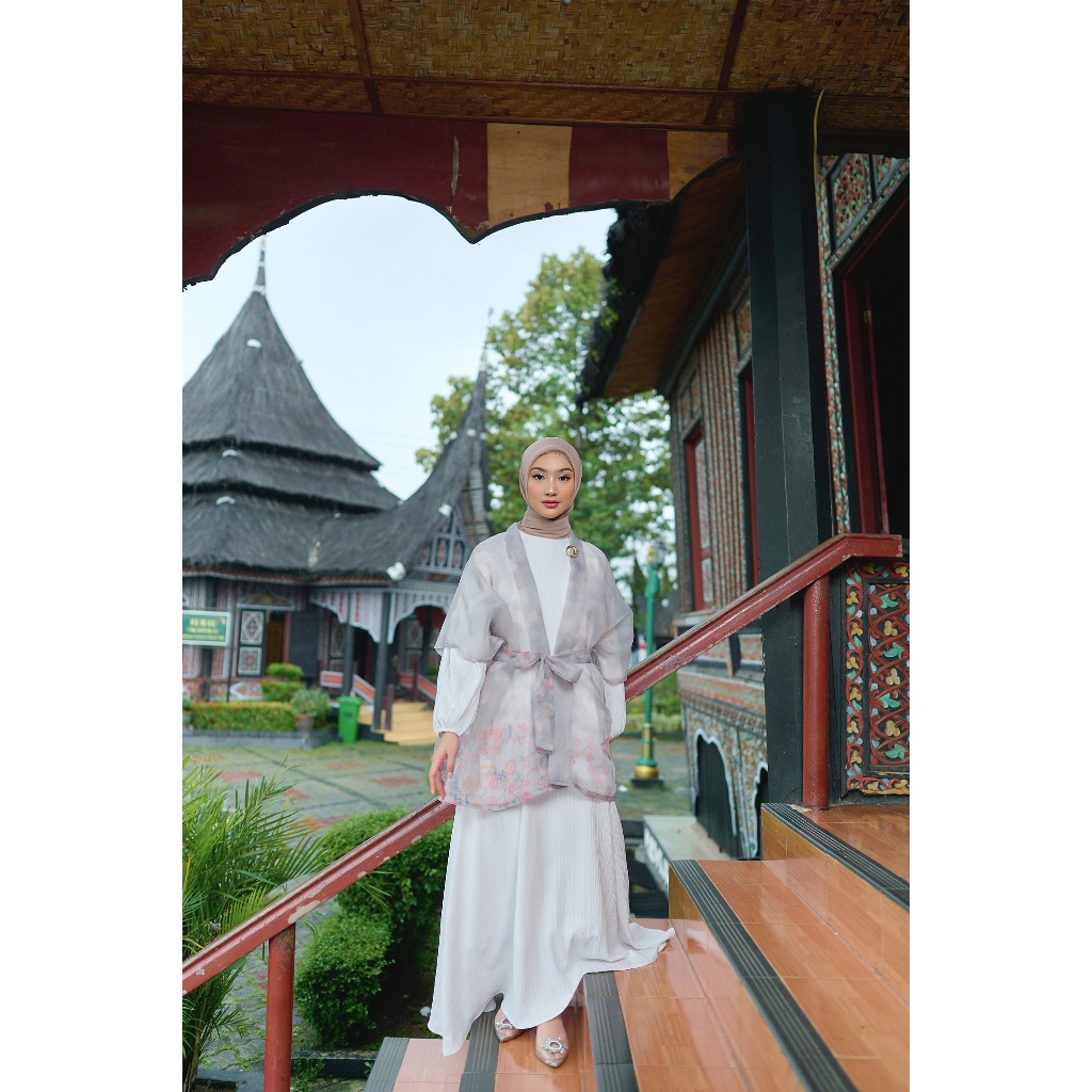 ZM Zaskia Mecca - Mola Outer - Alkisah - Edisi Malin Kundang