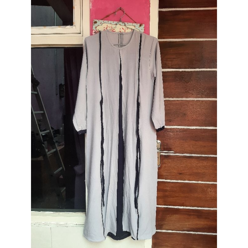 Gamis Preloved warna Abu-Abu kombinasi Navy FREE HIJAB