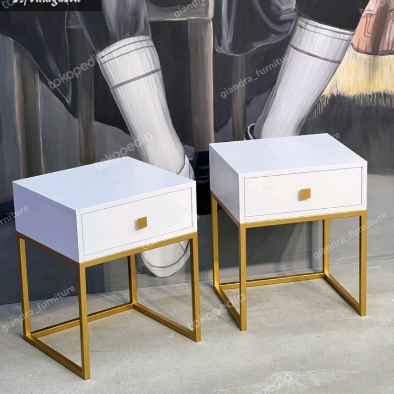 Meja nakas kaki besi/Meja laci/Meja kecil minimalis