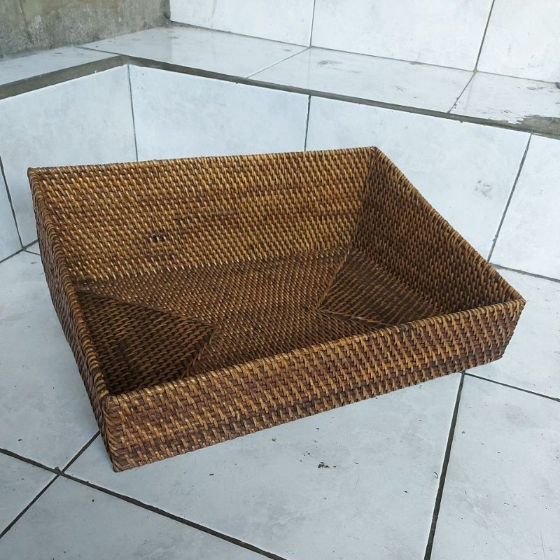 

TEMPAT MAJALAH KORAN DAN DOKUMEN