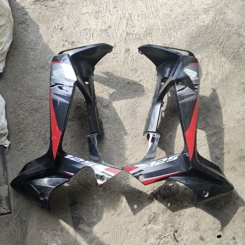 tebeng sayap Honda Supra x 125 Batman original