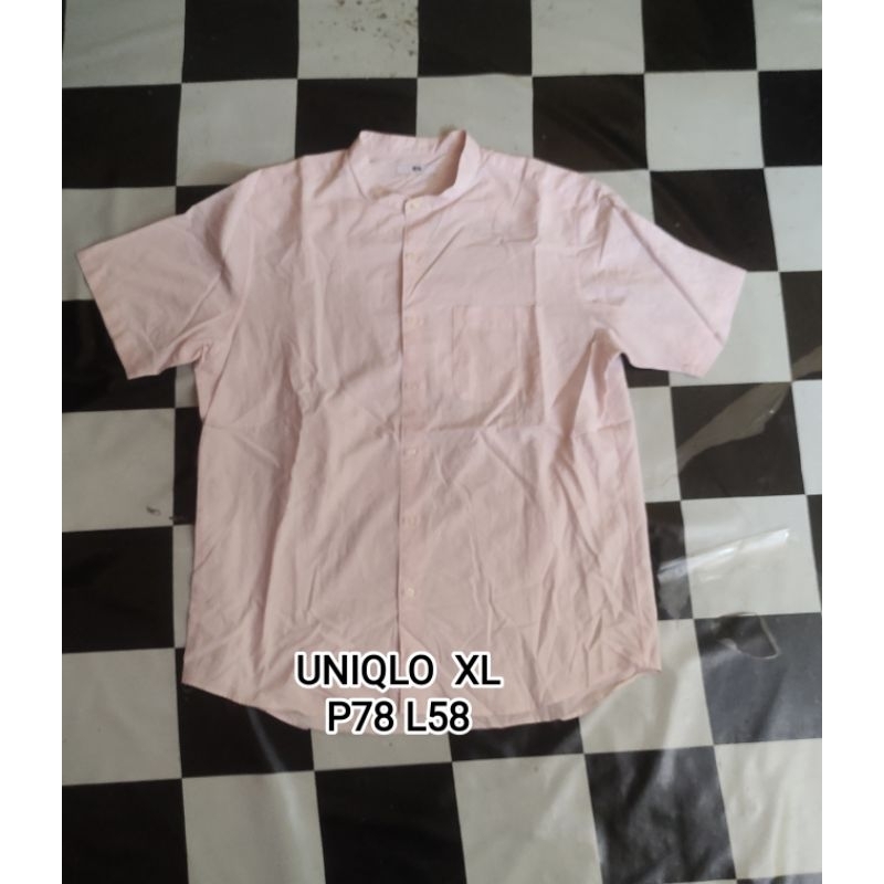 kemeja uniqlo Shanghai warna
