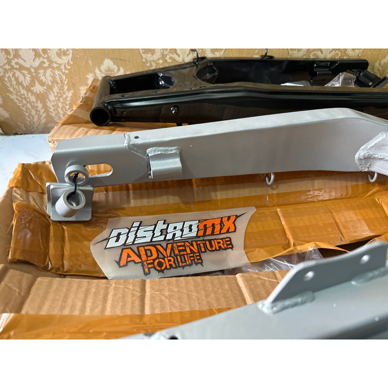 Swing arm ktm panjang 66 buat crf 150 L dan klx 150 BONUS KARET ARM DAN BOSH ARM