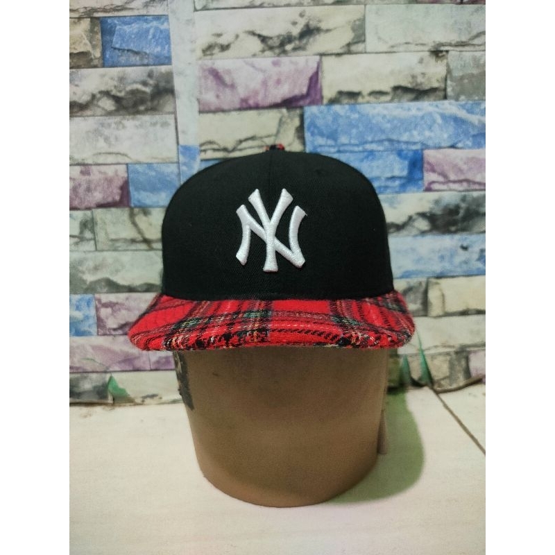 Topi snapback new era x MLB NY visor tartan