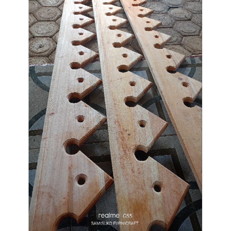 papan kayu lisplang Betawi