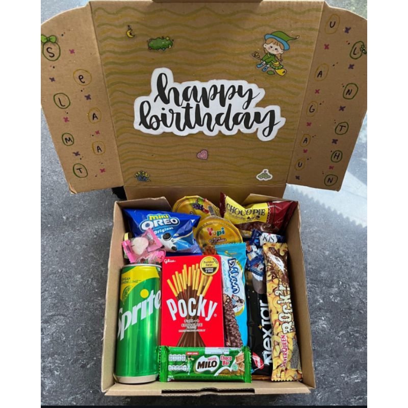 

HAMPERS BOX MAKANAN/ KADO UNTUK ULTAH