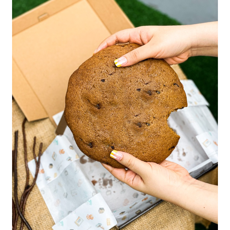 

Maknyuss1 Cookies The Giant Thin Brown Brnt Birthday Cookie (20Cm) Giant Cookie Bday Viral Cookie