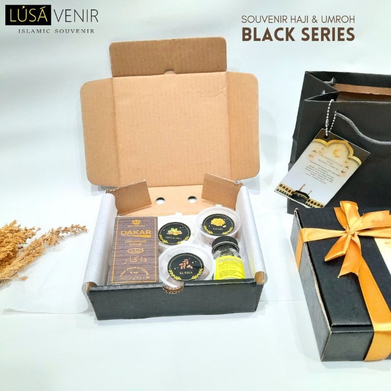 

Hampers/Souvenir Oleh-Oleh Haji & Umroh | Black Series Small | Oleh-Oleh Haji & Umroh