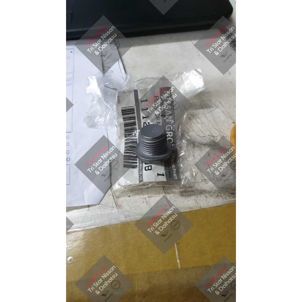 ORIGINAL NISSAN baut pembuangan oli transmisi manual livina
