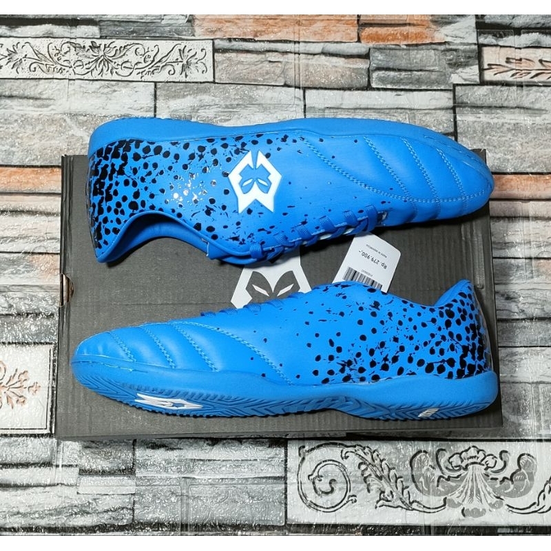 Sepatu Futsal Lycan LOTUS IN