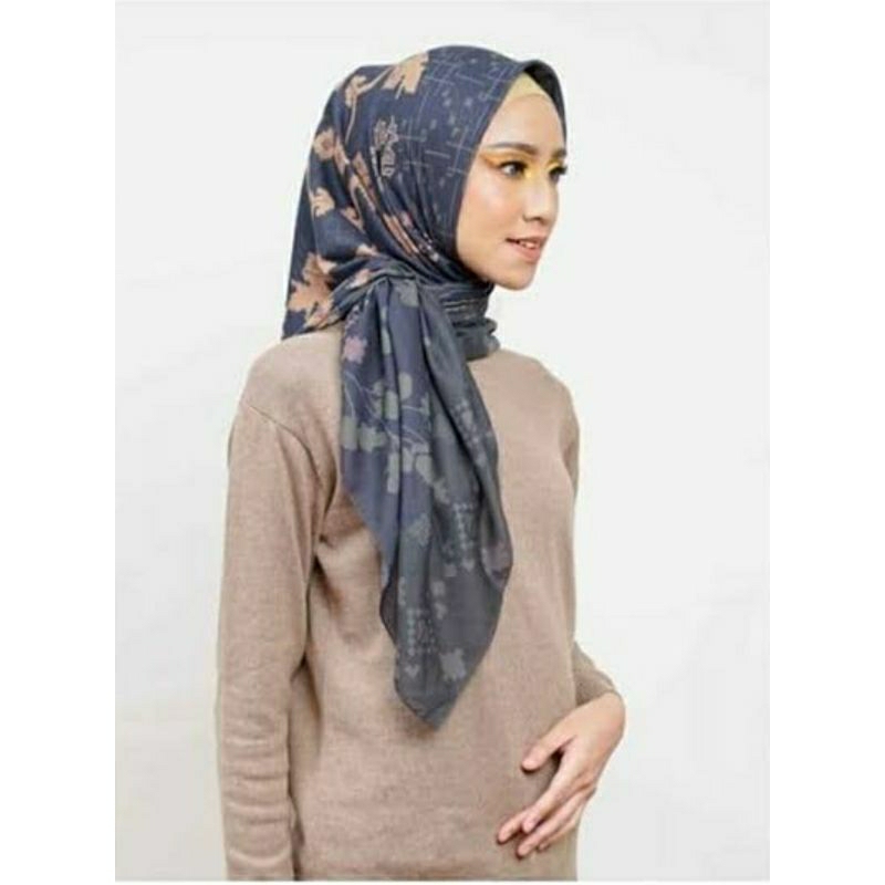 Restu Anggraini Scarf Seri Semanggi