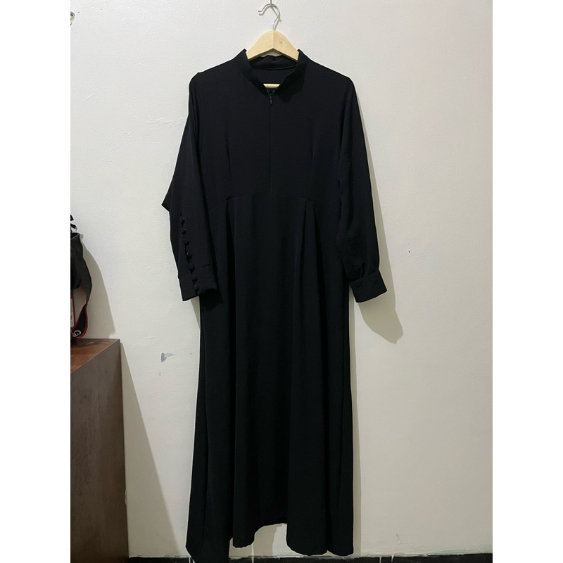 DRESS HITAM CRINKLE