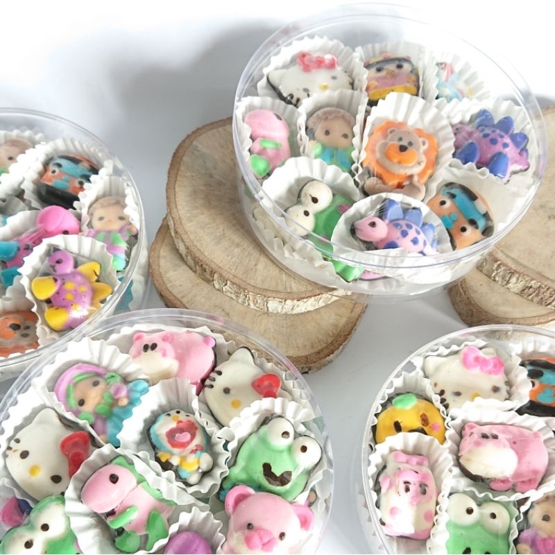 

Coklat Karakter Lucu Imut | Coklat Karakter Kemasan Toples | Coklat Karakter Tebal Lebaran Murah
