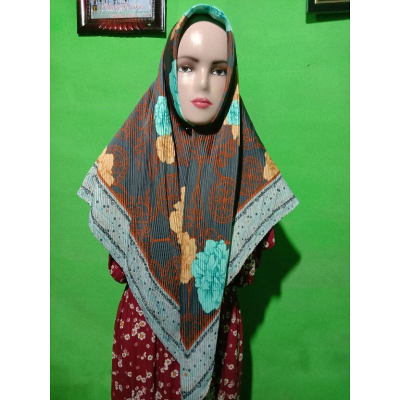 jilbab segi empat Plisket motif bunga