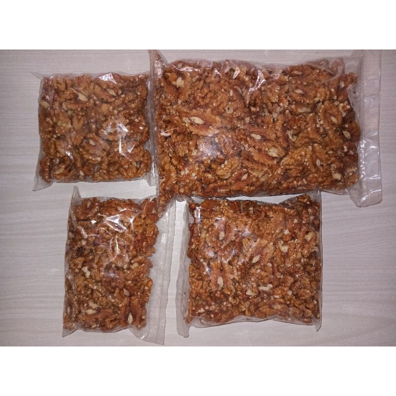 

Walnut Kacang Mentah Utuh