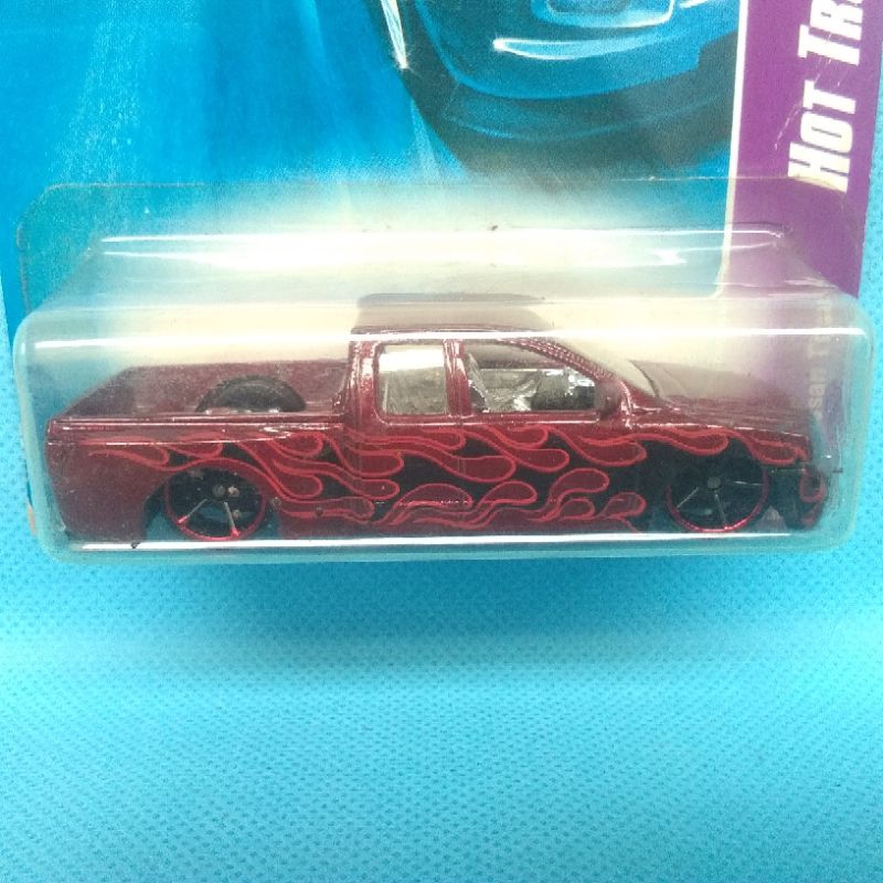 hot wheels hw hot trucks nissan titan 2008 ( C323)