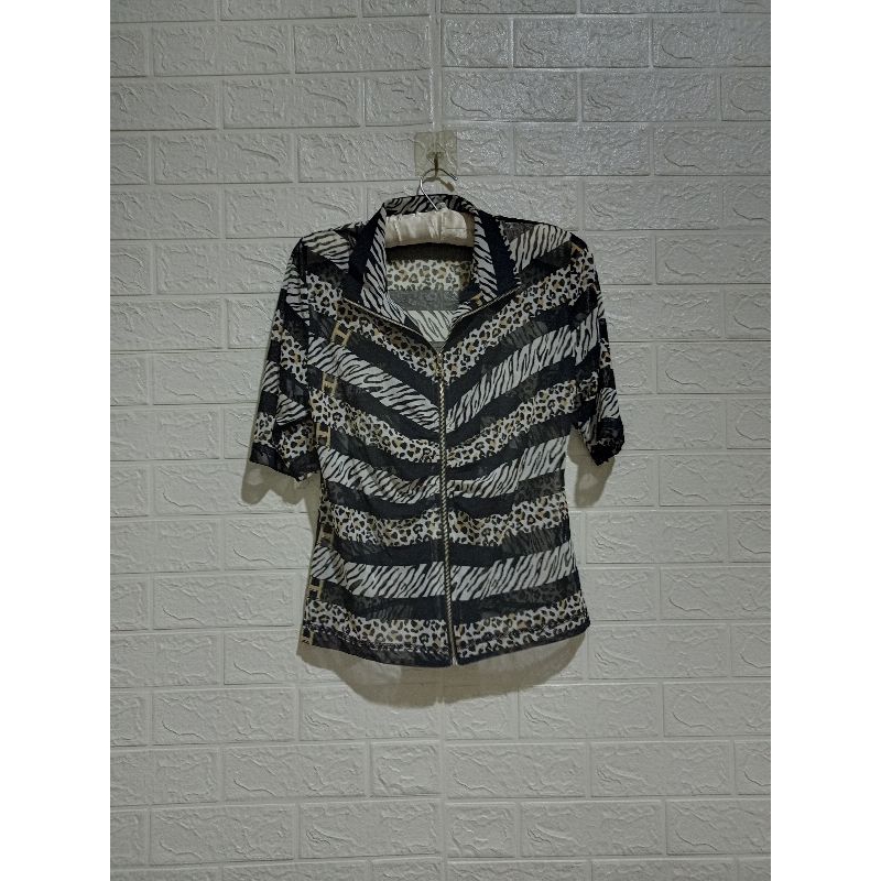 Atasan / blouse transparan/ outer mesh ( pernah pakai)