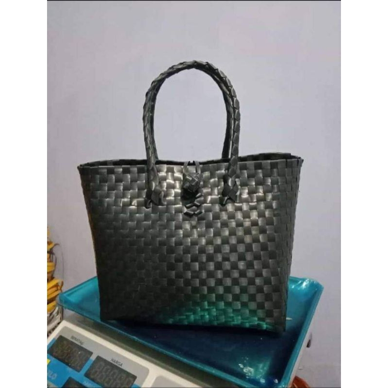 

tas_anyaman_plastik/tas_souvenir/tas_hampers/tas_ultah