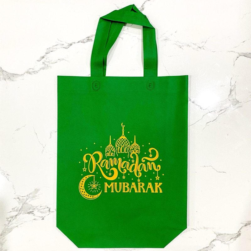 

TAS GOODIE BAG IDUL FITRI 35x45x10cm - GOODIE BAG SABLON HAMPERS IDUL FITRI - TAS KAIN KUNING HIJAU - PAPERBAG BINGKISAN IDUL FITRI - Tas Kue IDUL FITRI - Tas Spunbond Parcel Idul Adha - TAS SEMBAKO LEBARAN - TAS SPUNBOND SELAMAT HARI RAYA IDUL FITRI