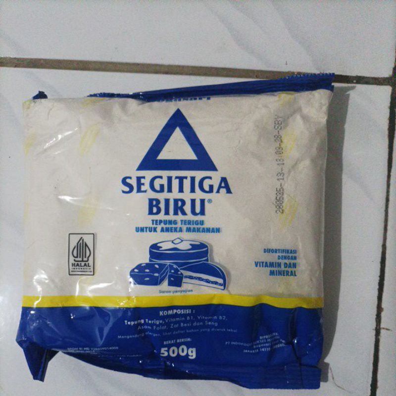 

Tepung Terigu Segitiga Biru 500 gr