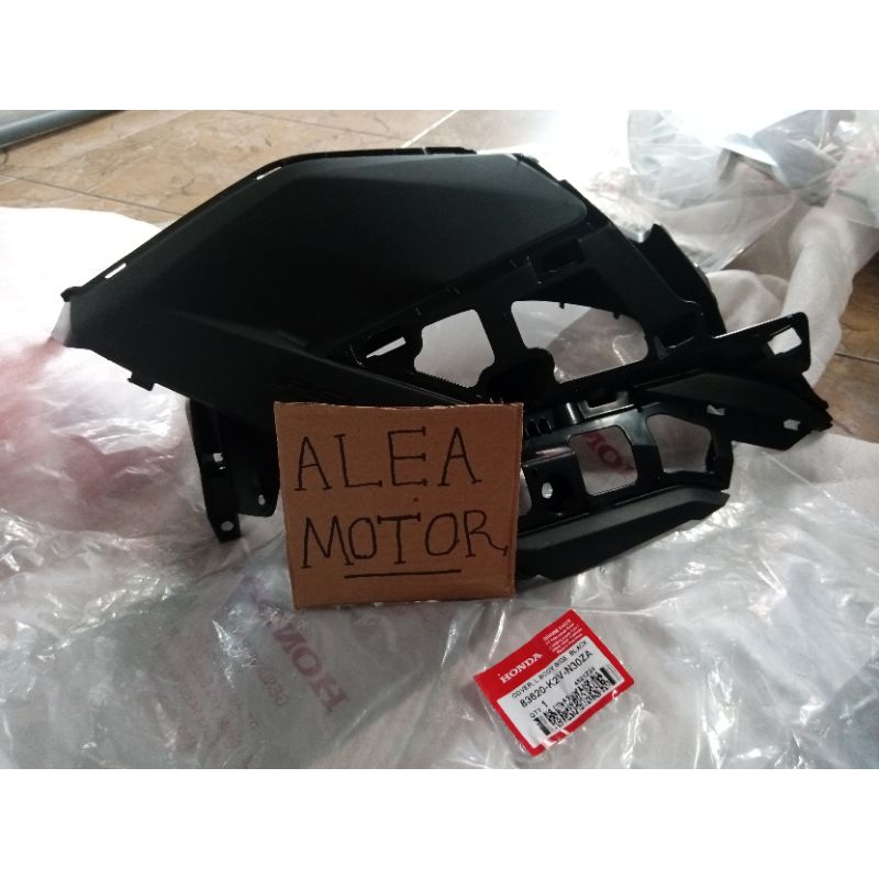 Cover Body Samping Kiri Hitam Honda Vario 125 eSP K2V
