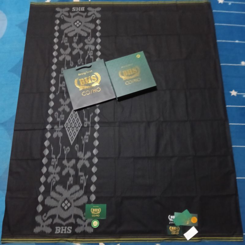 Sarung BHS Cosmo Putih Hitam Polos Gold Original