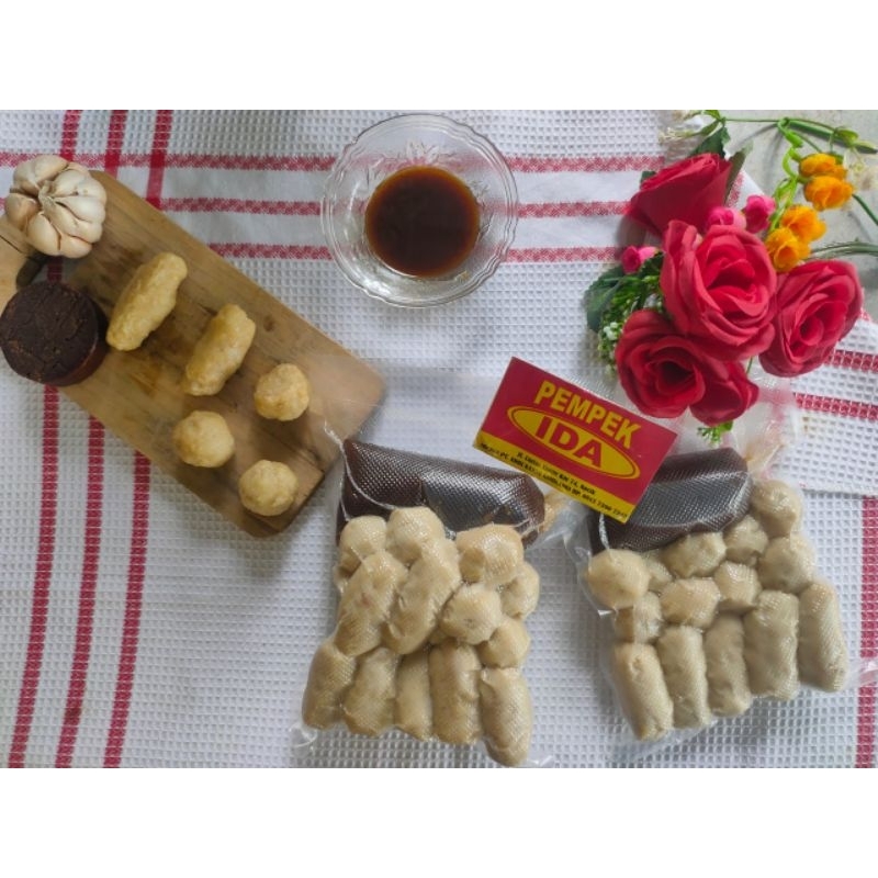 

Pempek Ikan Lenjer & Kelasan Kemasan 250 gr