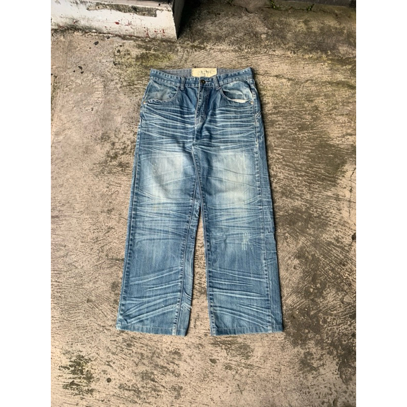 jeans fading