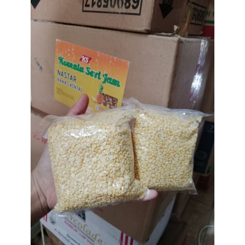 

Kacang Ijo Kupas Murni Kemasan Repack ¼kg Harga Terjangkau