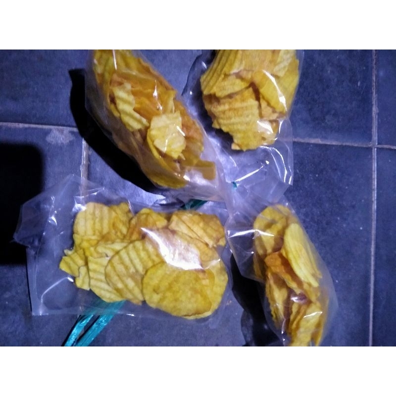 

kripik tales gelombang asin gurih renyah kemasan kecil
