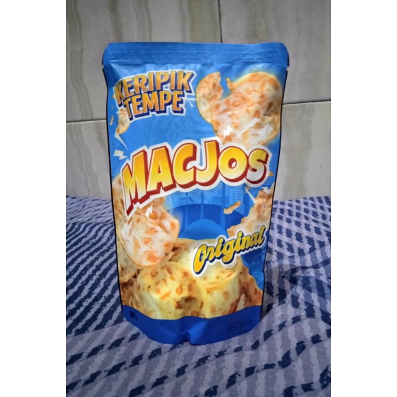 

KERIPIK TEMPE CEMILAN BUMBU KERIPIK TEMPE BUMBU MACJOSS