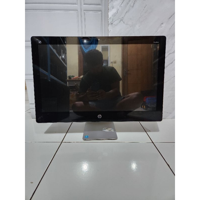 ALL IN ONE HP PAVILION CORE I5 GEN 4 RAM 4GB HDD 1TB LAYAR 23INCH