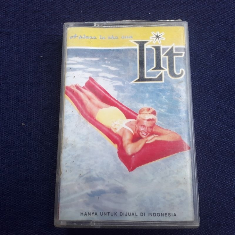 Kaset Pita untuk Kolpri Artist Lit band Album ke 2 A Place in the Sun