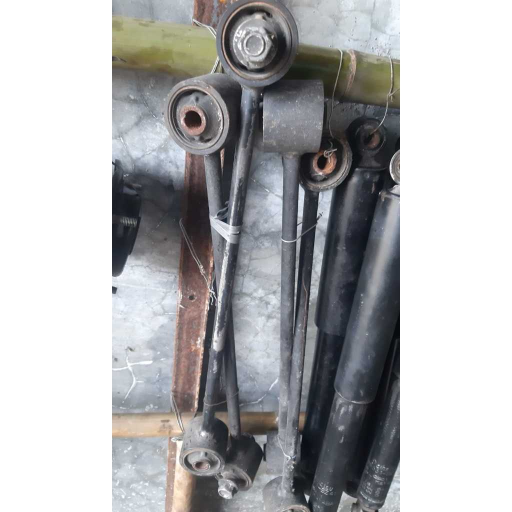 Stabilizer Belakang Avanza Xenia