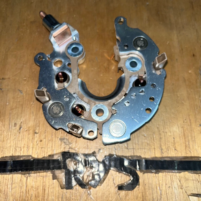 RECTIFIER / DIODA / SILIKON CAS ALTERNATOR AVANZA / INNOVA / VIOS