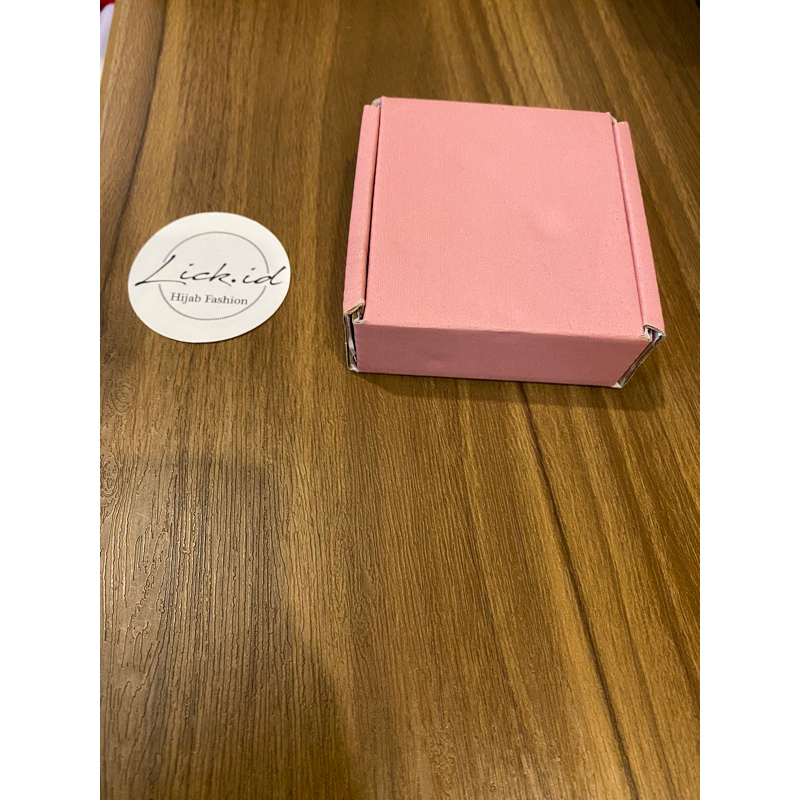 

Box Kardus Warna / gift kado 8x8x3cm