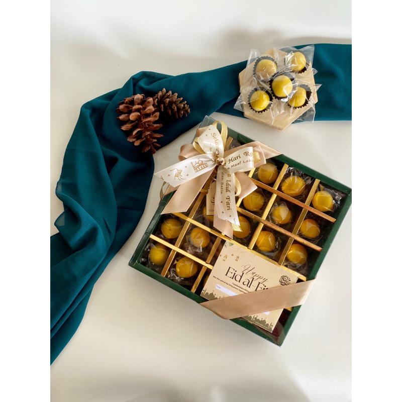 

Azalia Exclusive Eid Hampers