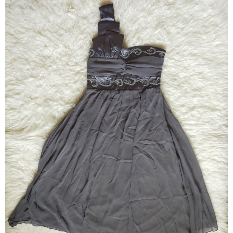 Dress pesta abu silver cantik