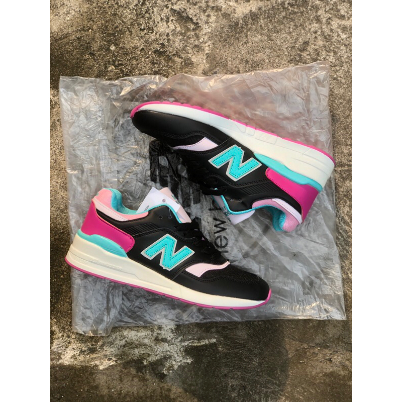 Sepatu Running New Balance997 WOMEN