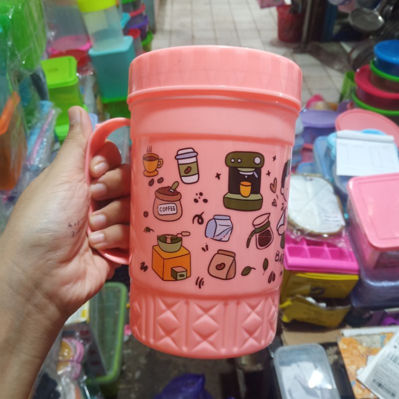 Gelas Tutup Putar