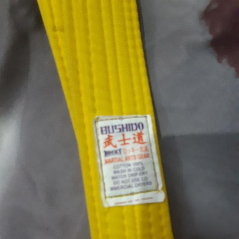Sabuk taekwondo warna kuning