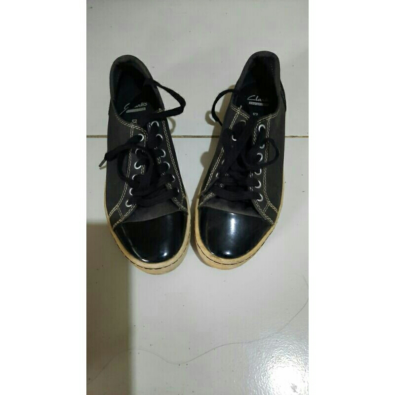 Clarks sepatu sneakers wanita PL preloved mantan
