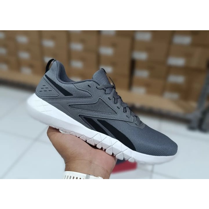 Sepatu Reebok Flexagon Energy TR4