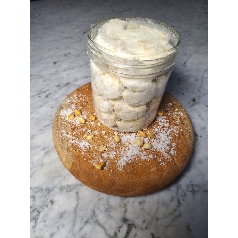 

Kue Putri Salju